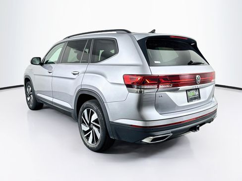 Used 2025 Volkswagen Atlas SE FWD image 5