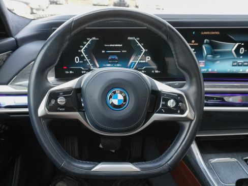Certified 2023 BMW i7 xDrive60 AWD/4WD image 15