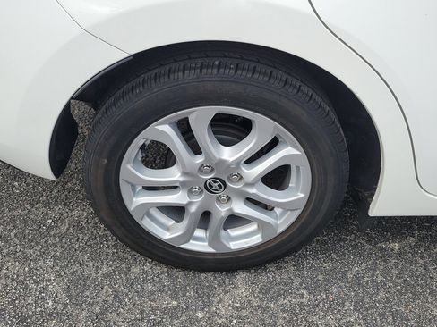 Used 2016 Scion iA image 39