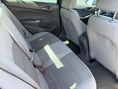 Used 2018 Chevrolet Cruze LS image 14