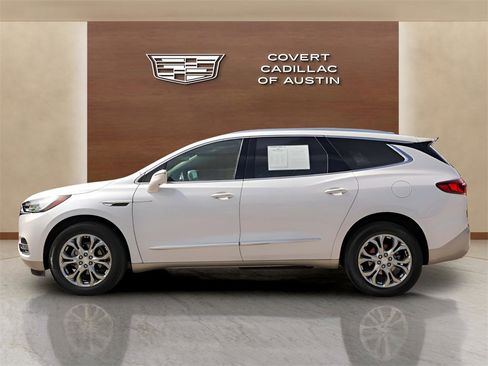 Used 2019 Buick Enclave Avenir w/ Avenir Technology Package image 2