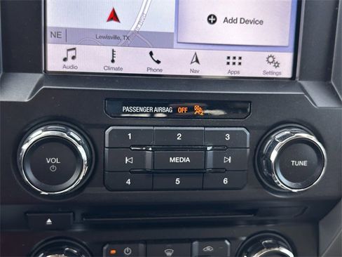 Used 2018 Ford F150 Lariat image 18