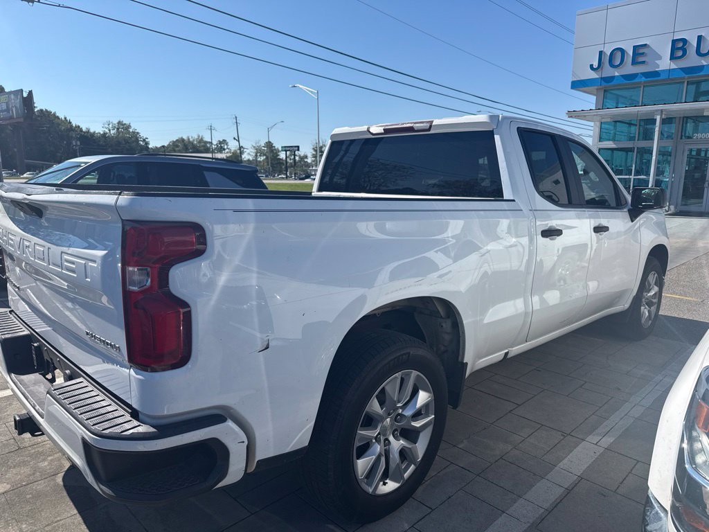 Used 2019 Chevrolet Silverado 1500 Custom w/ Custom Value Package RWD image 4