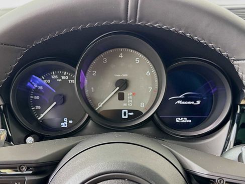 New 2026 Porsche Macan S image 16