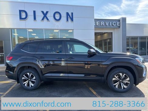 New 2026 Volkswagen Atlas SE image 8