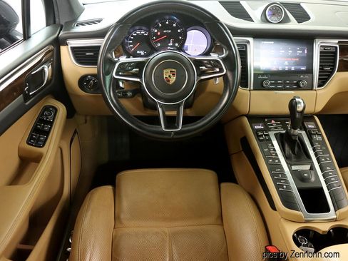 Used 2017 Porsche Macan GTS image 16