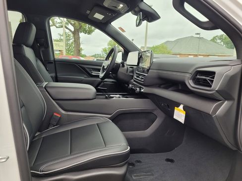 New 2026 Chevrolet Silverado EV LT image 10