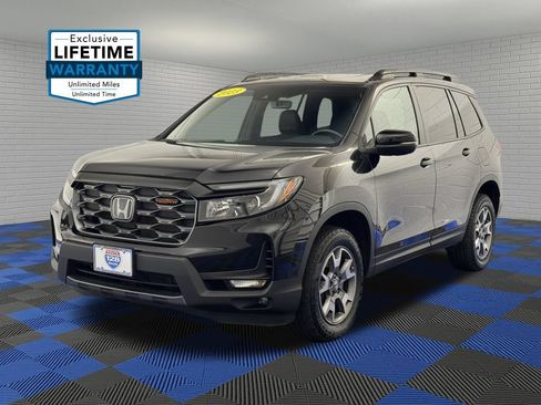 Certified 2023 Honda Passport TrailSport image 1