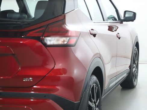 Certified 2023 Nissan Kicks SR w/ SR Premium Package FWD image 46