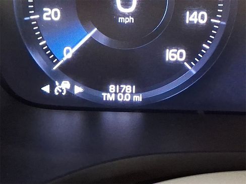 Used 2022 Volvo V60 T5 Cross Country w/ Advanced Package image 21