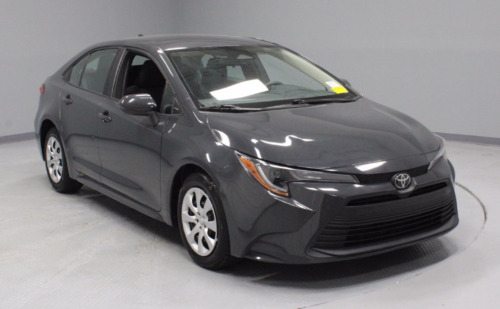 Used 2024 Toyota Corolla LE FWD image 1