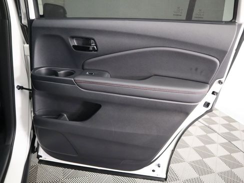 Used 2024 Honda Passport Black Edition image 28