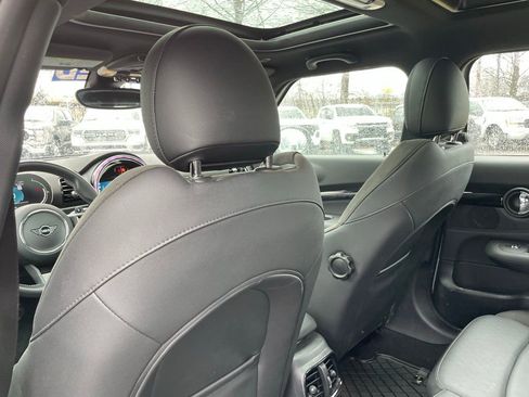 Used 2024 MINI Cooper Clubman S w/ Signature Upholstery Package image 28