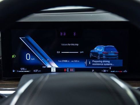 Certified 2023 BMW X7 xDrive40i w/ Premium Package image 2