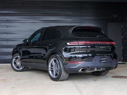 Certified 2025 Porsche Cayenne