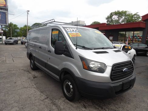 Used 2015 Ford Transit 250 130 Low Roof RWD image 2