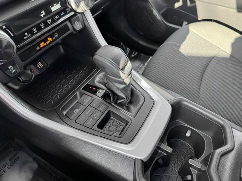 Used 2024 Toyota RAV4 LE AWD/4WD image 16