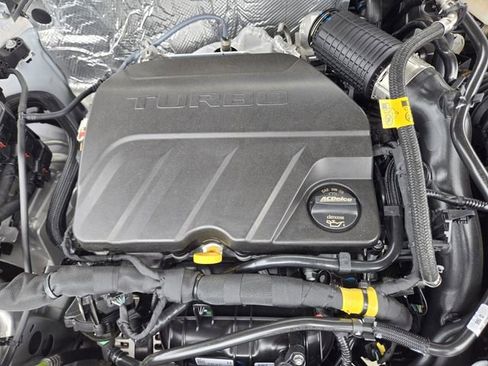 New 2026 Chevrolet Trax RS w/ Driver Confidence Package FWD image 22