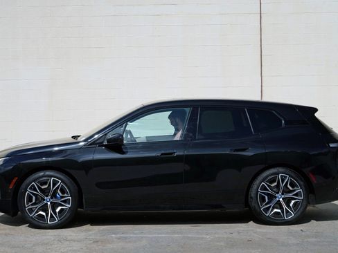 Used 2022 BMW iX xDrive50 w/ Sport Package AWD/4WD image 52