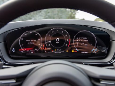 New 2026 Porsche Cayenne S image 33