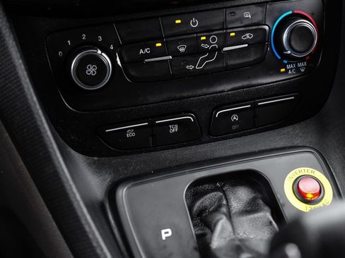 Used 2020 Ford Transit Connect XL FWD image 22