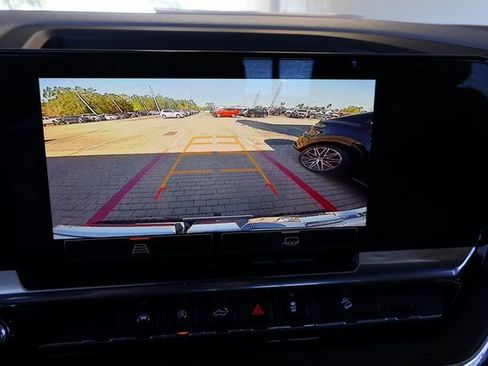 Certified 2024 GMC Sierra 1500 SLT w/ SLT Convenience Package image 25