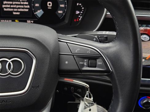 Used 2023 Audi Q3 2.0T Premium image 23