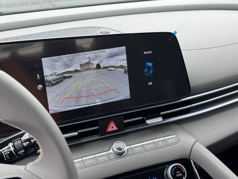 New 2026 Hyundai Elantra Sport FWD image 32