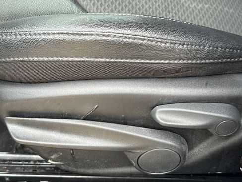 Used 2024 Jeep Compass Latitude w/ Altitude Special Edition image 19