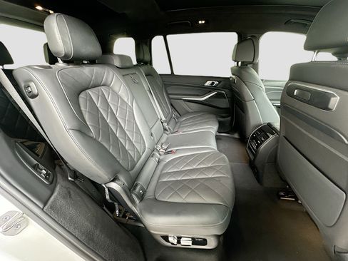 Certified 2023 BMW X7 xDrive40i w/ M Sport Package image 29