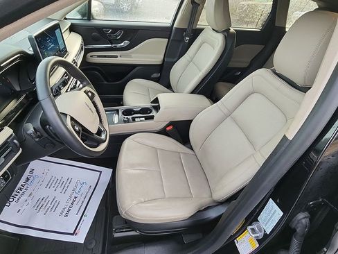 Used 2025 Lincoln Corsair FWD w/ Equipment Group 101A image 15