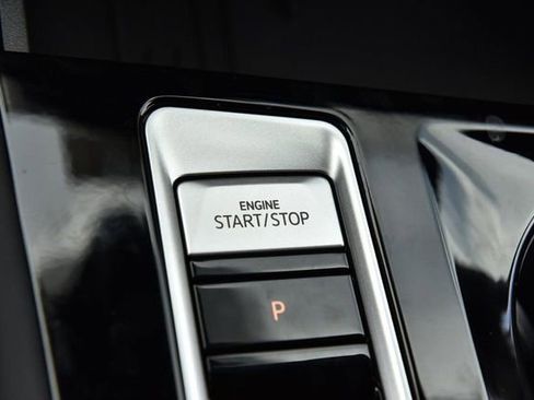 New 2026 Volkswagen Atlas Cross Sport SEL AWD/4WD image 16