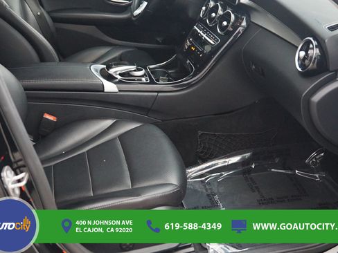 Used 2016 Mercedes-Benz C 300 Sedan image 8