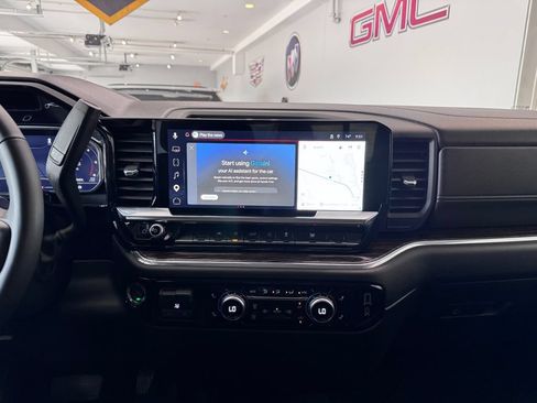 Certified 2023 GMC Sierra 1500 SLE w/ Preferred Package AWD/4WD image 19