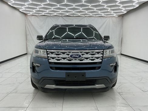 Used 2019 Ford Explorer XLT w/ Equipment Group 201A FWD image 5