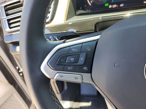 Certified 2025 Volkswagen Atlas SE w/ Panoramic Sunroof Package FWD image 26