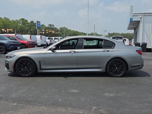Used 2020 BMW 750i xDrive w/ Executive Package AWD/4WD image 14