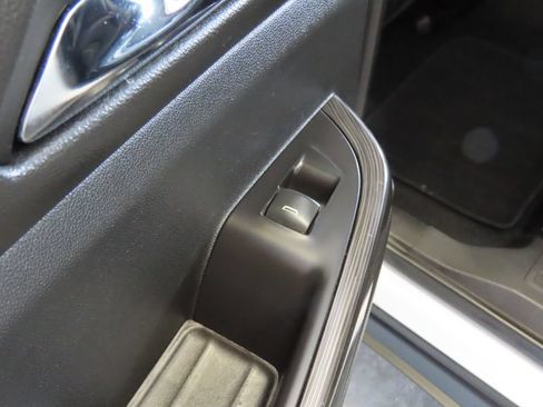 Used 2019 GMC Acadia SLT FWD image 24