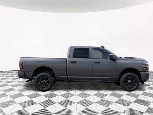 New 2026 RAM 2500 Tradesman AWD/4WD image 30