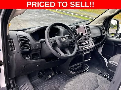 Used 2025 RAM ProMaster 2500 w/ U-Haul Equipment Group FWD image 16