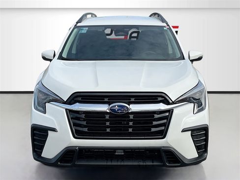 Used 2023 Subaru Ascent Premium w/ Convenience Package image 2