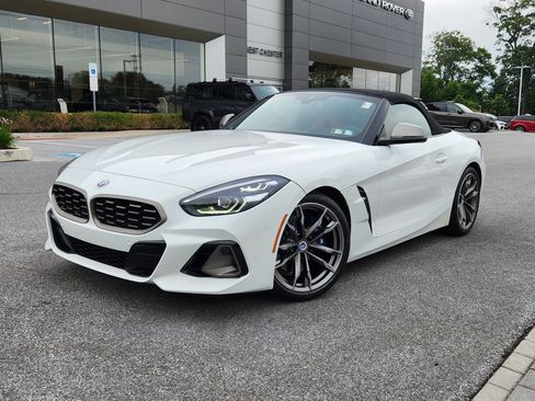 Used 2023 BMW Z4 M40i w/ Premium Package RWD image 1