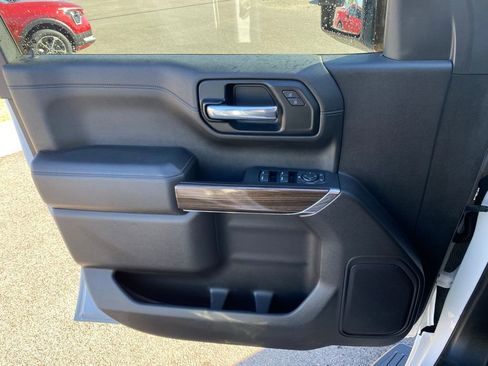 Used 2021 Chevrolet Silverado 1500 LT Trail Boss w/ Bed Protection Package image 19