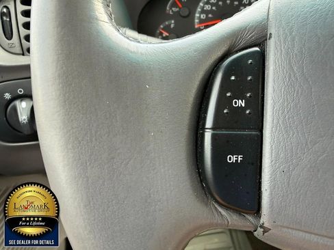 Used 2002 Ford F150 XLT AWD/4WD image 10