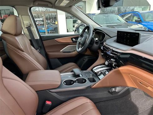 Used 2023 Acura MDX SH-AWD w/ Technology Package image 31