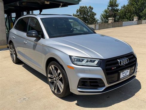Used 2019 Audi SQ5 Prestige AWD/4WD image 9