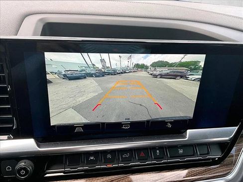 Used 2022 Chevrolet Silverado 1500 LT w/ Leather Package RWD image 22