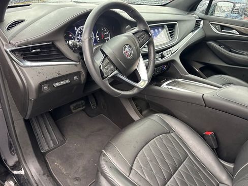 Used 2024 Buick Enclave Avenir w/ Avenir Technology Package AWD/4WD image 17