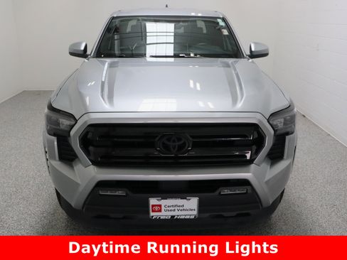 Certified 2024 Toyota Tacoma SR5 image 3