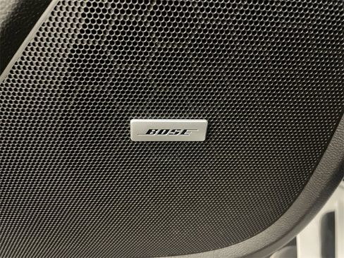 Used 2021 Chevrolet Traverse Premier image 18